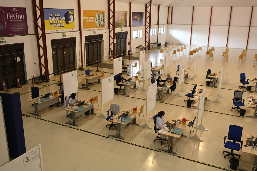 Comienza la vacunación en Ferrol con 1.500 personas de centros sociosanitarios