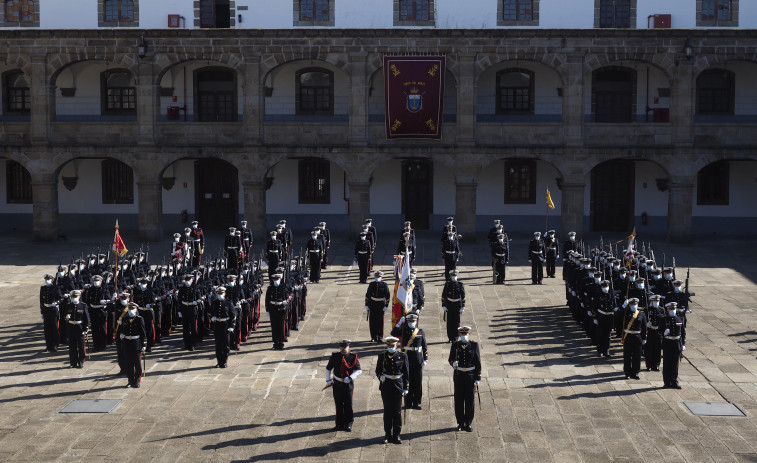 El Día Mundial de la Arquitectura se celebra en Ferrol con una visita al cuartel de Dolores