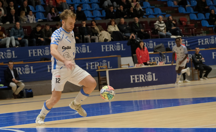 O Parrulo se juega el pase ante un Primera