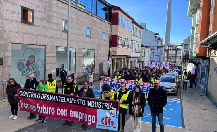 As Pontes cierra sus puertas en protesta por la incertidumbre sobre su futuro socioeconómico