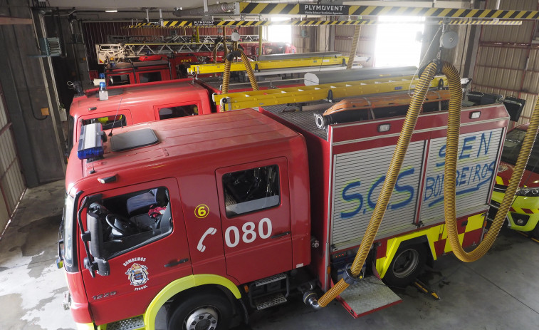 Solo cinco de los 300 aspirantes a las ocho plazas de bombero de Ferrol pasan la primera prueba teórica