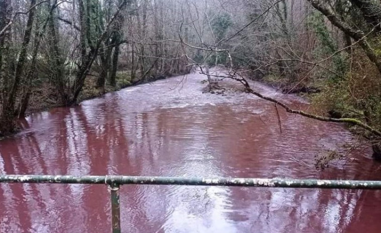 Preocupación en Ortigueira por los vertidos en aguas del río Mera