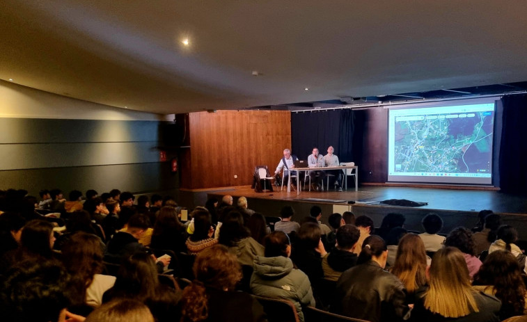 Alumnado de Arquitectura plantea sus propuestas para intervenir en Monte Campelo, en Valdoviño