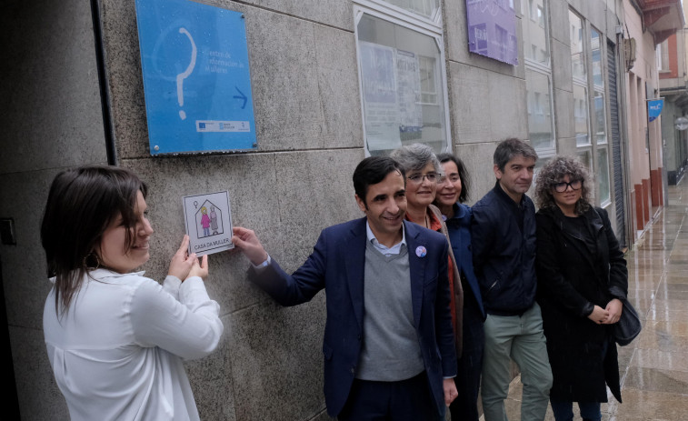Pictogramas por la ciudad de Ferrol para ayudar a la autonomía de personas con dificultades cognitivas