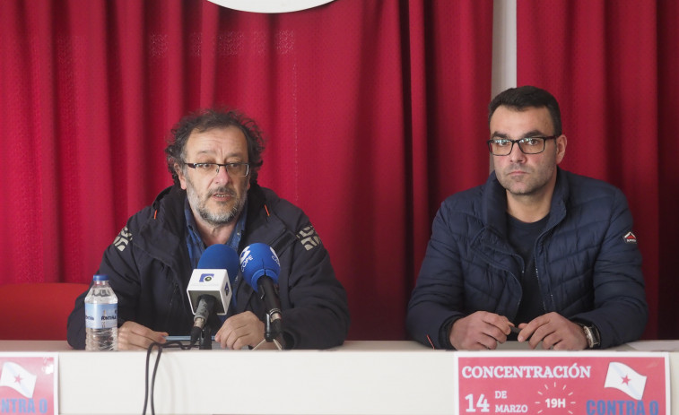 Nueva protesta de la CIG por As Pontes frente al edificio de la Xunta en Ferrol