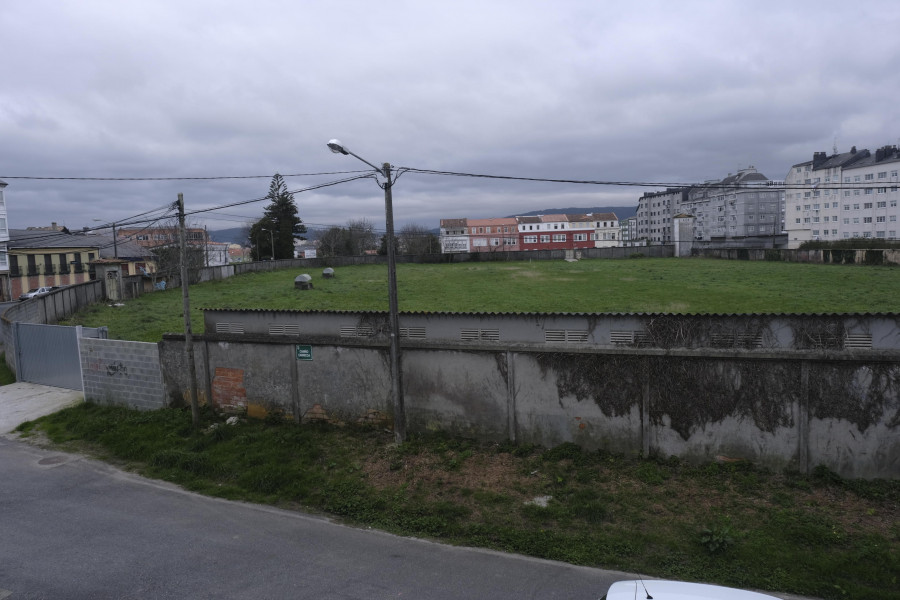 El Concello de Ferrol construirá un nuevo campo de fútbol y un local social en San Xoán