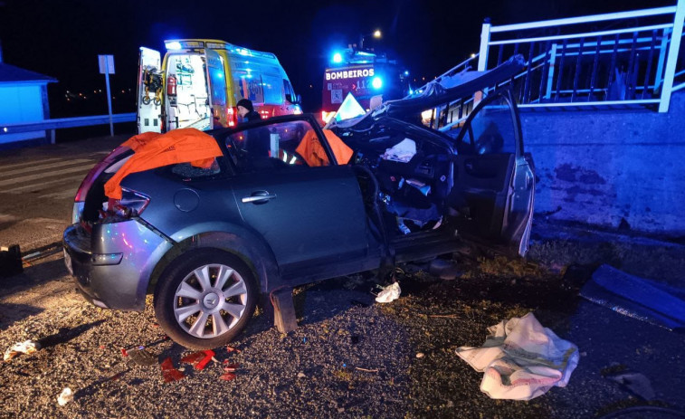 Tres heridos en un accidente de tráfico en Valdoviño