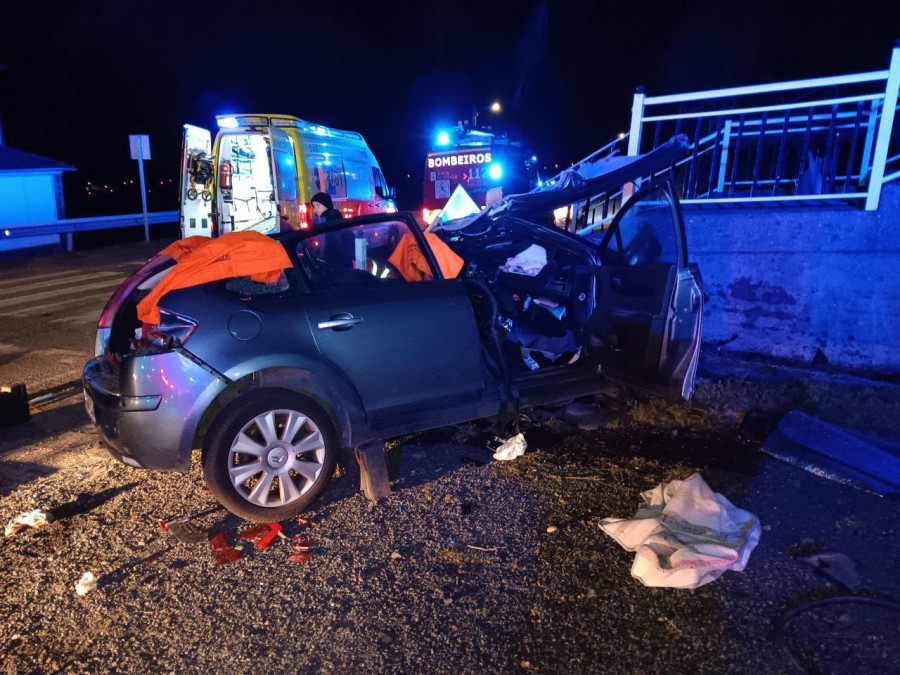 Tres heridos en un accidente de tráfico en Valdoviño