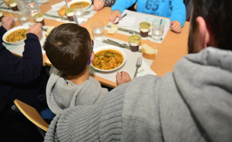 O Concello de Ferrol destina máis de 300.000 euros para becas de comedor e axudas á escolarización
