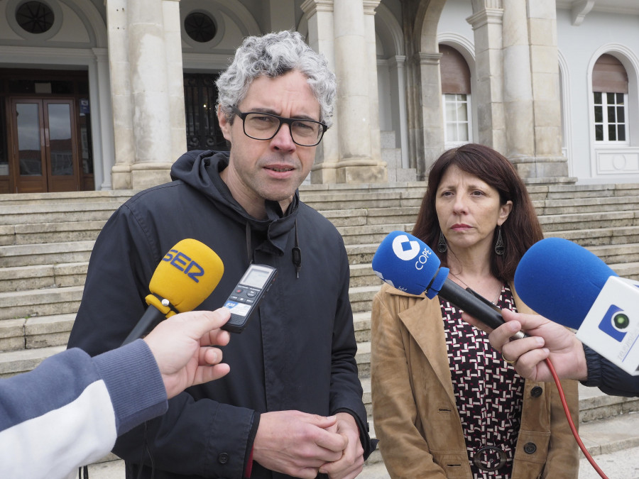 La Diputación expresa su preocupación por la exclusión del gallego en las licitaciones