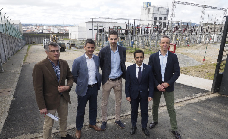 Ferrol mejora su seguridad con la retirada de nueve torres de alta tensión