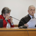 A CORUÑA, 24/04/2024.- Lectura del veredicto del jurado popular en el juicio en que una mujer se ha enfrentado a una petición de 26 años de cárcel por asesinar a su marido enfermo de alzhéimer en