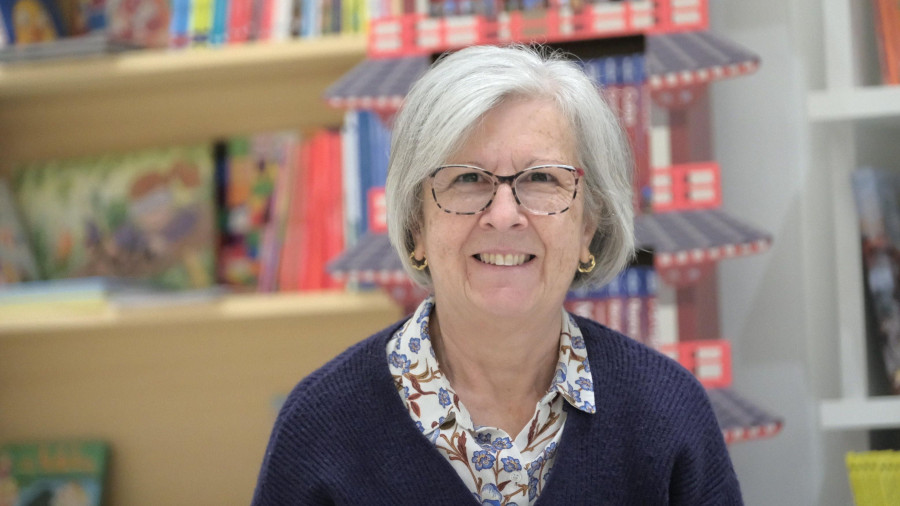 Conchi García, adiós a 50 años en la Central Librera: “Lo mejor, el contacto con gente y libros”