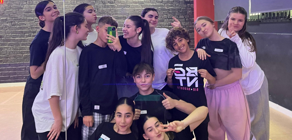 Alumnas de Lil Kids participarán en el campeonato del mundo de danzas urbanas de Arizona