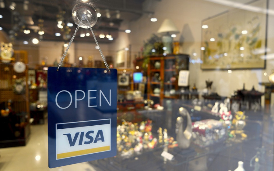 Visa se compromete a rebajar un 60% las comisiones que cobra dentro de la UE