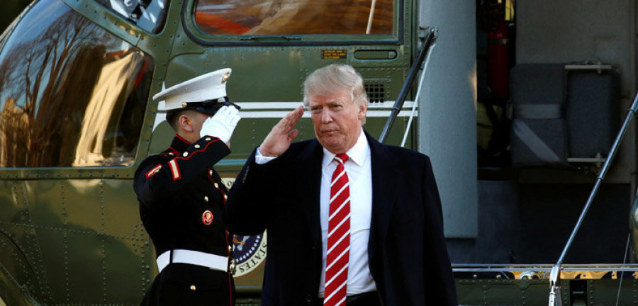 Trump acusa a la justicia de estar politizada y alerta del “aumento” de las personas que llegan a EEUU