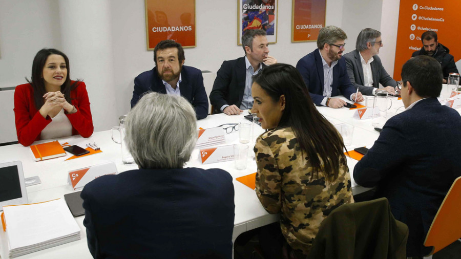 Ciudadanos aprueba plantear a PP y PSOE posibles pactos electorales