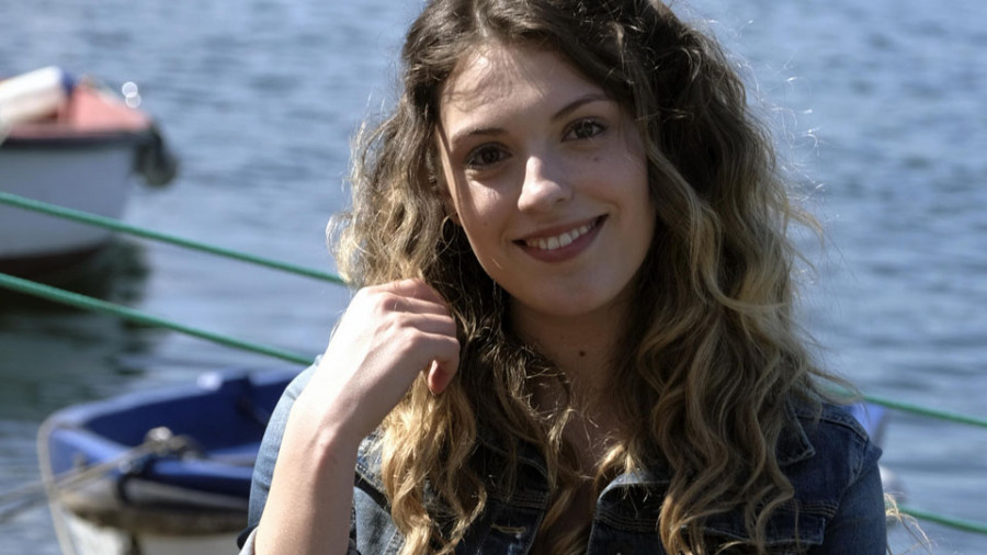 Rocío Varela | “En esta canción quise transmitir un mensaje positivo y de alegría, haciéndole un guiño a Galicia”
