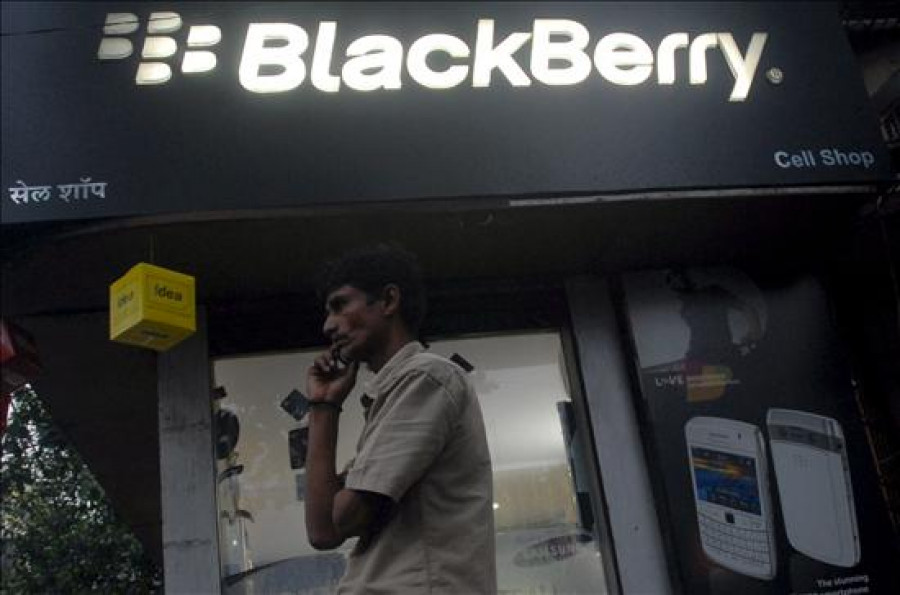 BlackBerry despedirá a 4.500 empleados y prevé 1.000 millones de pérdidas