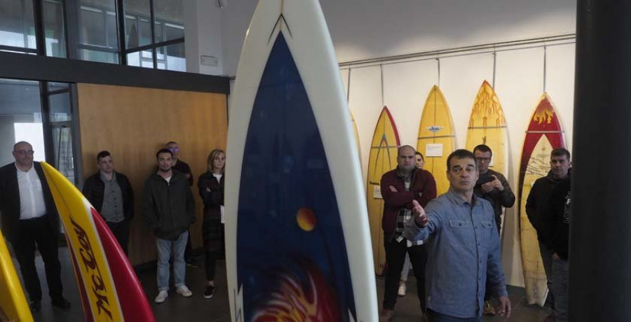 El Océano Surf Museo de Valdoviño clausura su primera exposición de la mano de Enrique Artero
