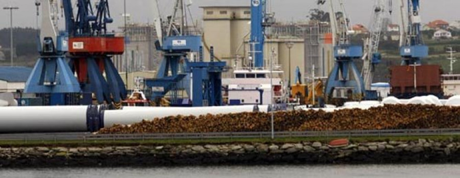 El peso de las exportaciones cae en Ferrol con respecto al año pasado