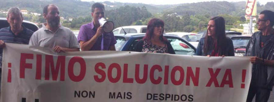 Protesta de los trabajadores de FIMO en la presentación del Rallye de Ferrol