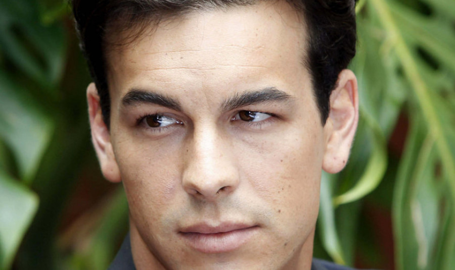 El actor Mario Casas asegura que “se tiende a olvidar la historia”