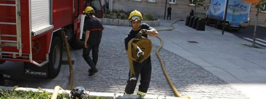 Inician el achique del sótano  de la plaza de España, que tiene 3,5 millones de litros de agua