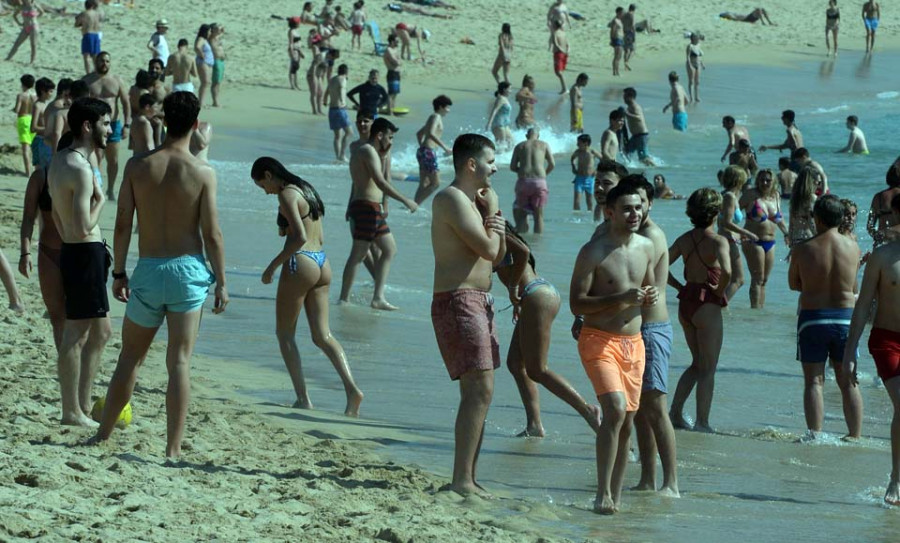 Las playas iniciarán la temporada con arenales limpios y aguas de calidad