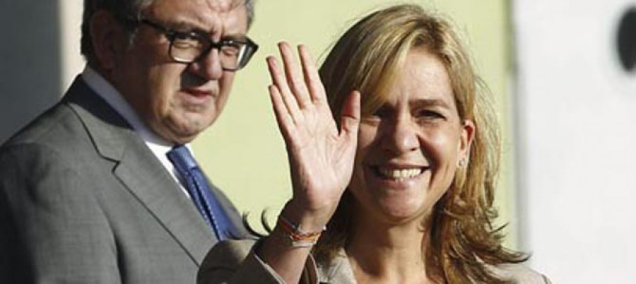 El juez investiga si doña Cristina usó los fondos que se retiraron de Aizoon