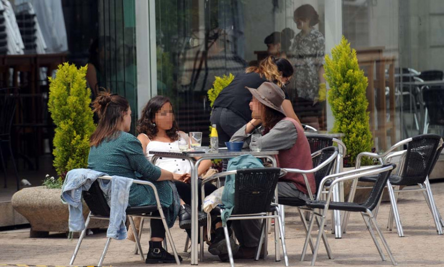 Galicia priorizará el uso de la mascarilla sobre la distancia social en la nueva normalidad