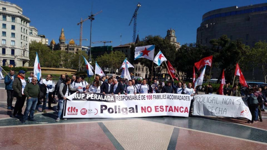 Poligal toma las calles de la ciudad condal en protesta por el cierre de la fábrica de Narón