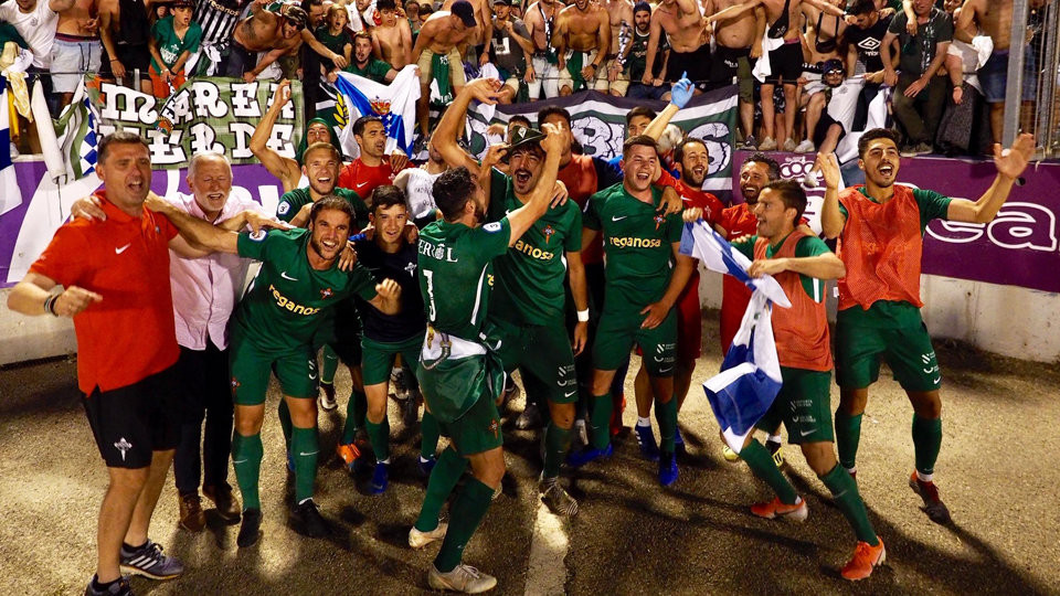 Una afición de diez para un equipo de diez