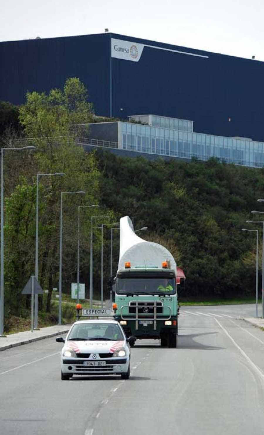 Reformar una carretera para evitar el cierre de Siemens Gamesa