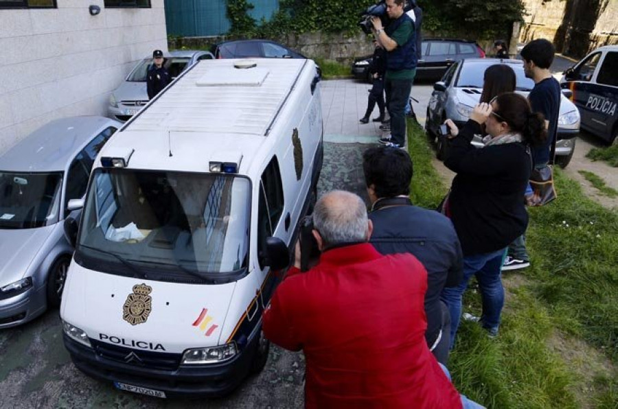 Ingresan en prisión los cuatro “peligrosos” atracadores de  la sucursal bancaria de Coia