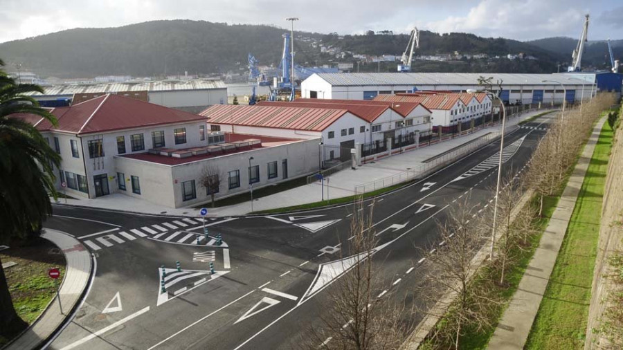 Rey Varela promete un aparcamiento  de 100 plazas en la carretera del puerto