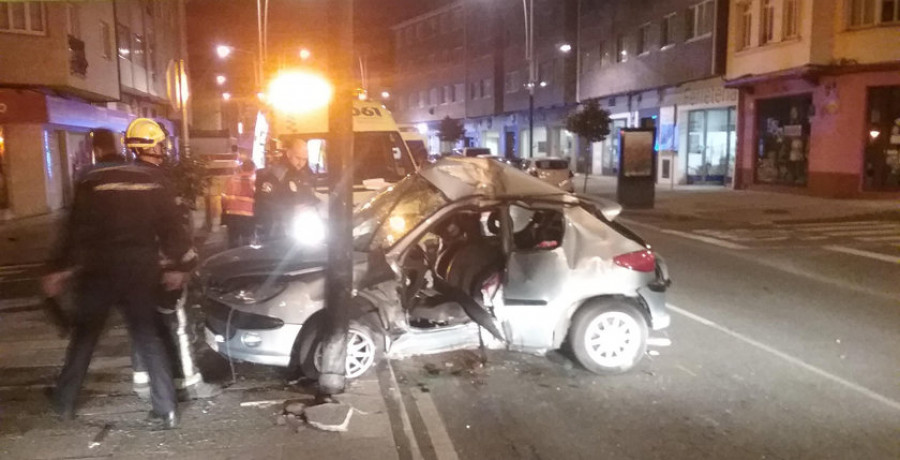 Una joven pierde la vida en un accidente de coche en Catabois