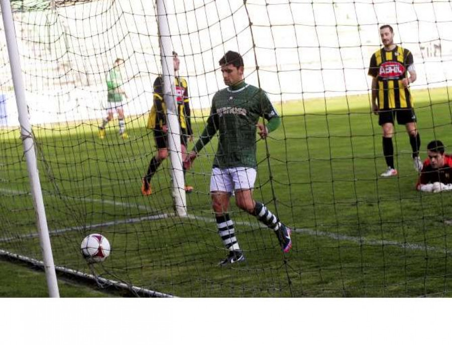 El Racing consigue la mayor goleada de su historia en A Malata