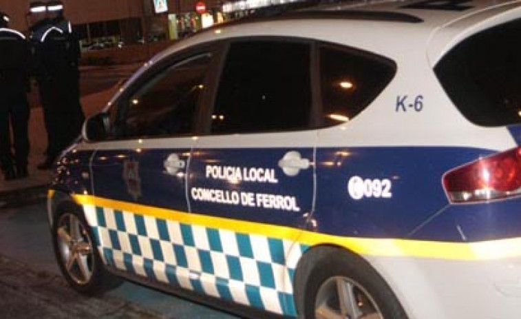 Detenidos dos jóvenes que entraron por la ventana de una vivienda en Ferrol