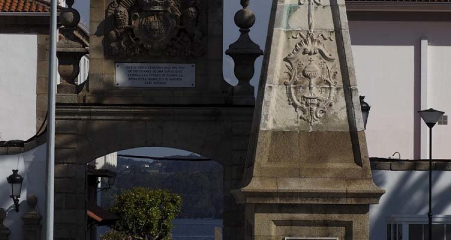 Éxito de público en las visitas guiadas al Arsenal durante el puente de la Constitución