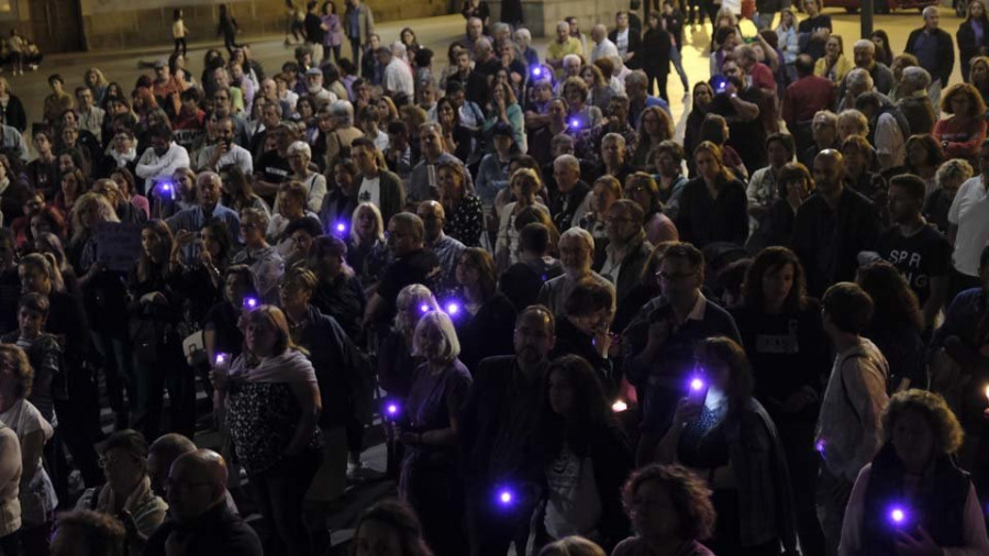 La noche violeta comprometió a Ferrol y comarca para avanzar en la lucha contra la violencia machista