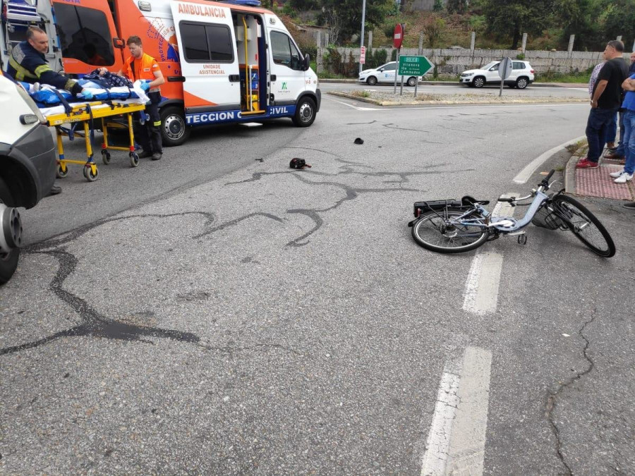 Atropella a un ciclista y huye en Vilagarcía