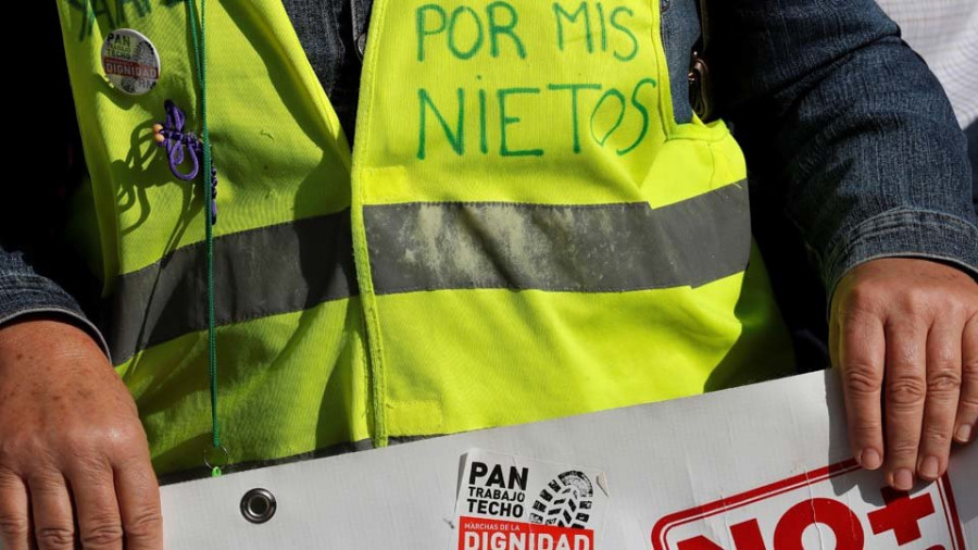 El Gobierno deja en mínimos la hucha de las pensiones para pagar la extra