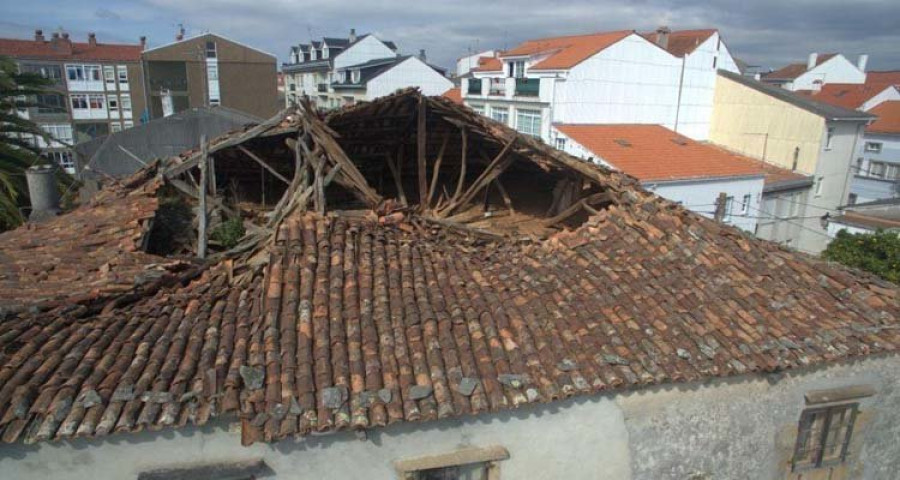 El BNG alerta del avanzado estado de deterioro de la Casa Rectoral de Ares