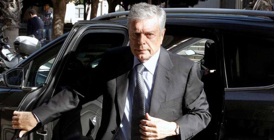 El expresidente de CAM se declara culpable del cobro de 600.000 euros
