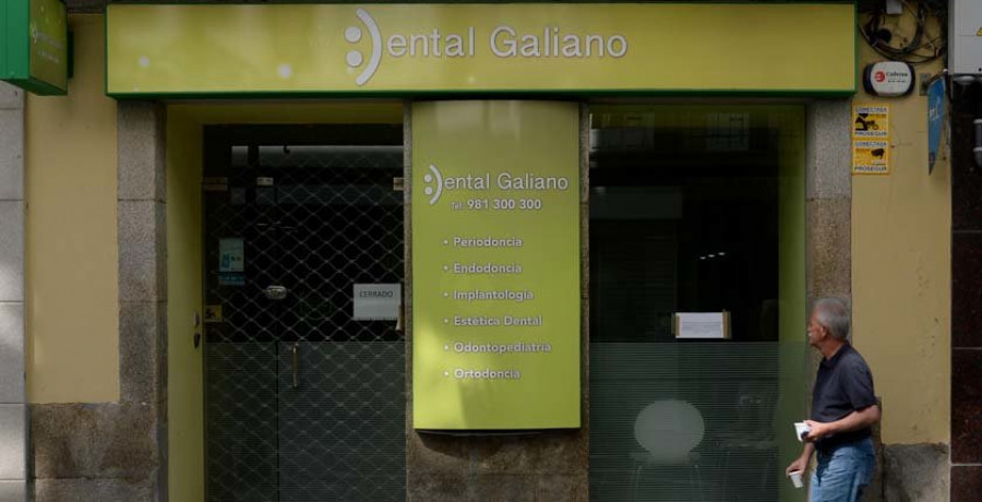 El cierre de Dental Galiano deja en la estacada a trabajadores y pacientes