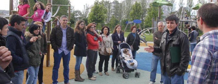 Vecinos del parque Pablo Iglesias protestan por la instalación de un tanque de tormenta