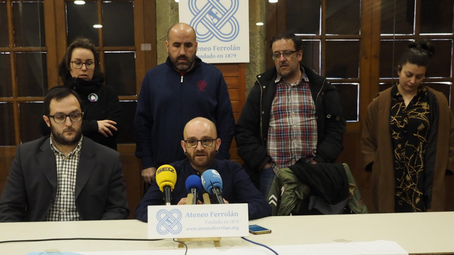 El militante de Causa Galiza agredido denuncia el retraso en la investigación policial