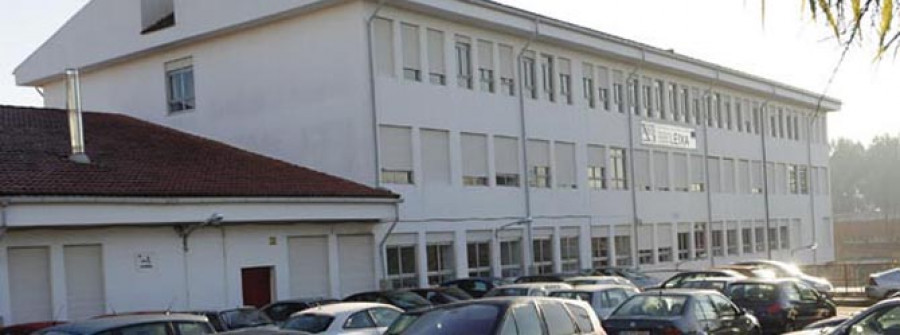 La Consellería amplía la oferta de PCPI con el programa de Reprografía del IES Leixa