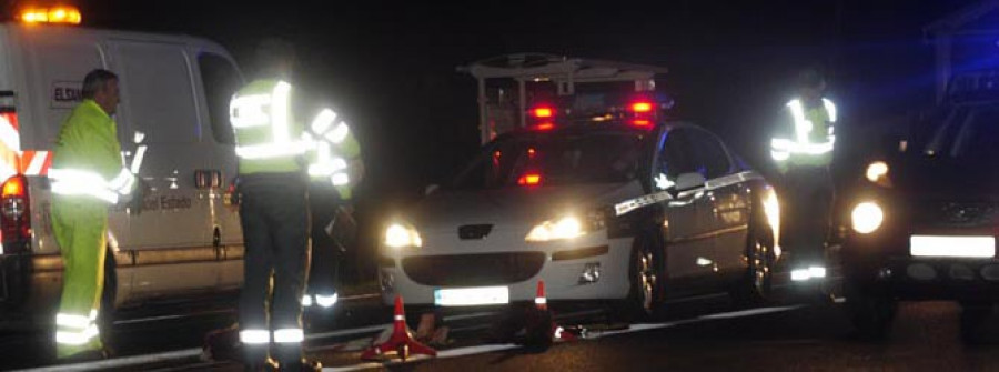 Fallece una mujer al cruzar la carretera en Pontedeume
